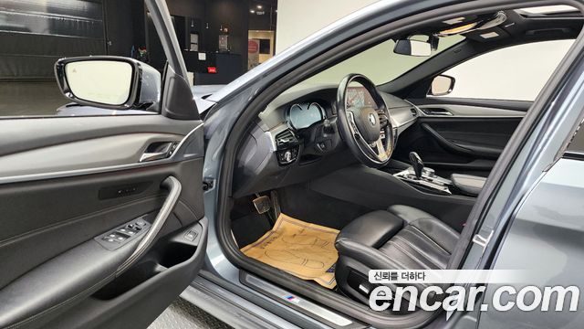 BMW 5-Series 530i M Sport Package