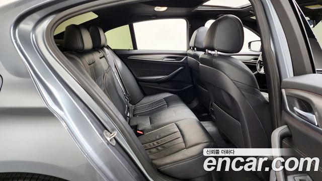BMW 5-Series 530i M Sport Package