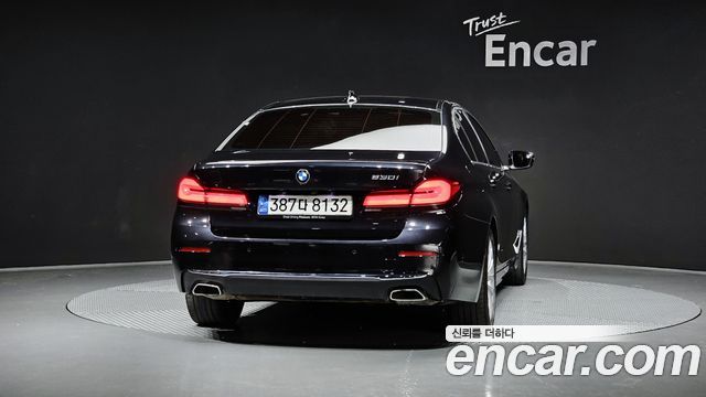 BMW 5-Series 530i Luxury