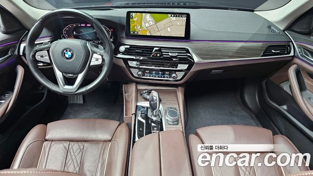 BMW 5-Series 530i Luxury