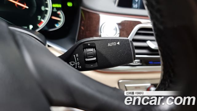 BMW 7-Series 750Li xDrive Luxury
