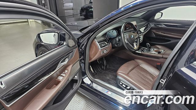 BMW 7-Series 740Li xDrive M Sport Package