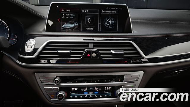 BMW 7-Series 740Li xDrive M Sport Package