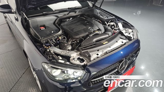 Mercedes-Benz E-Class E350 4MATIC AMG Line