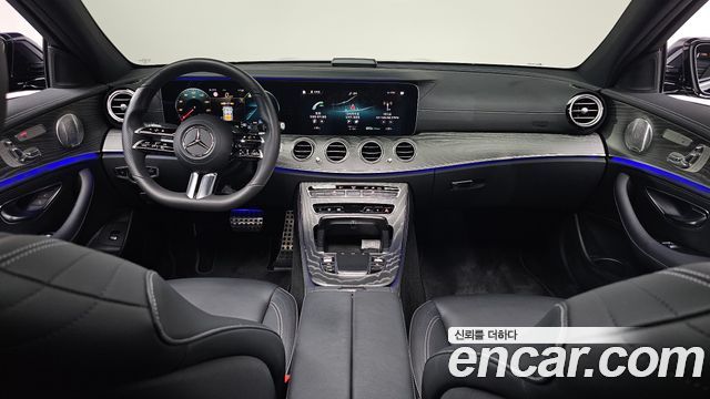 Mercedes-Benz E-Class E350 4MATIC AMG Line