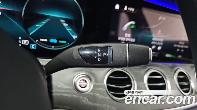 Mercedes-Benz E-Class E350 4MATIC AMG Line