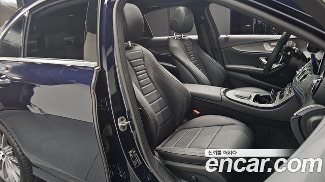 Mercedes-Benz E-Class E350 4MATIC AMG Line