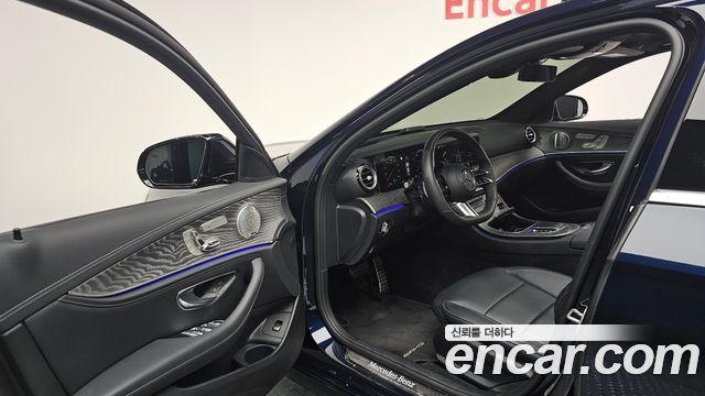Mercedes-Benz E-Class E350 4MATIC AMG Line