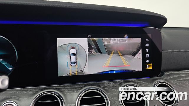 Mercedes-Benz E-Class E350 4MATIC AMG Line