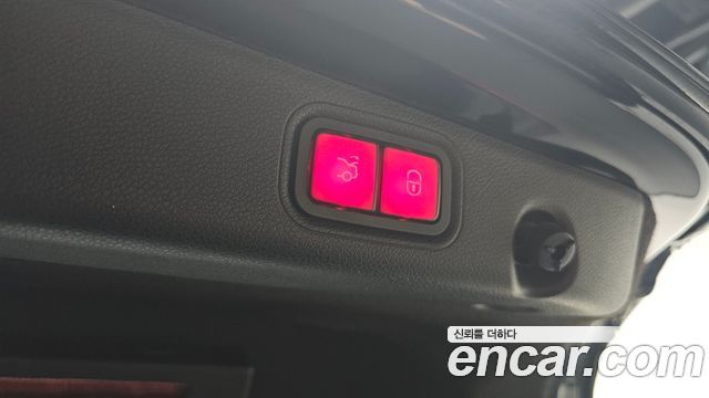 Mercedes-Benz E-Class E350 4MATIC AMG Line