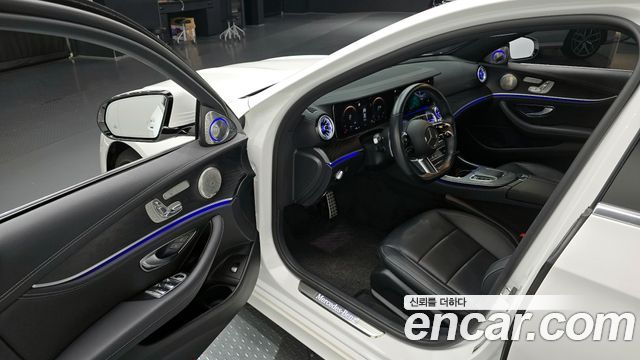Mercedes-Benz E-Class E220d 4MATIC AMG Line