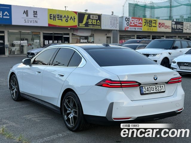 BMW 5-Series 520i