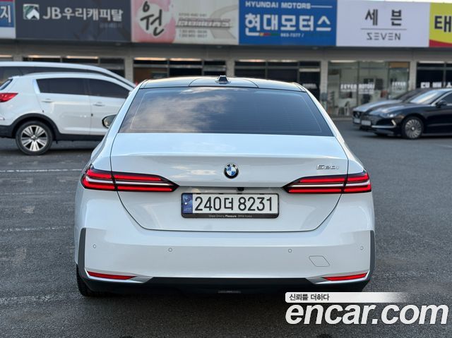 BMW 5-Series 520i