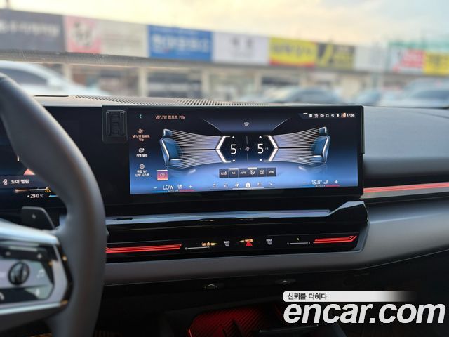 BMW 5-Series 520i