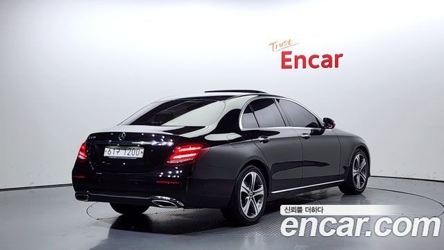 Mercedes-Benz E-Class E300 AV Intelligent Drive