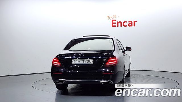Mercedes-Benz E-Class E300 AV Intelligent Drive