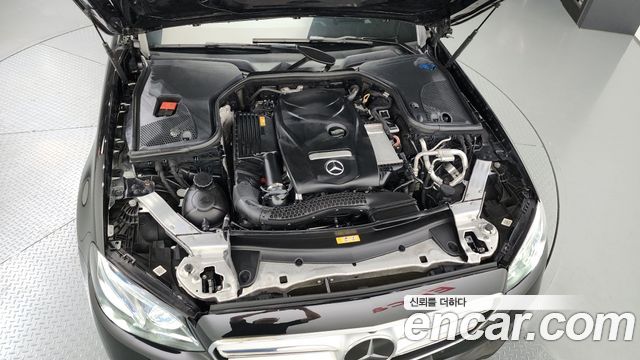 Mercedes-Benz E-Class E300 AV Intelligent Drive