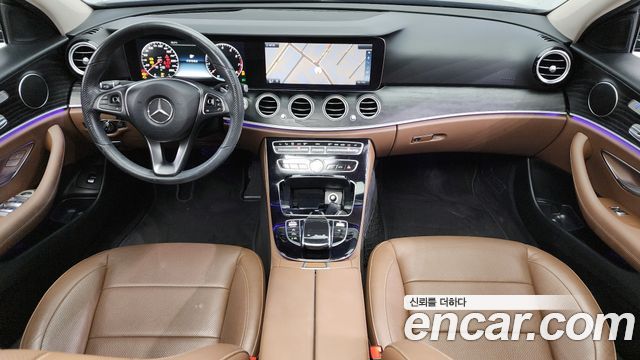 Mercedes-Benz E-Class E300 AV Intelligent Drive