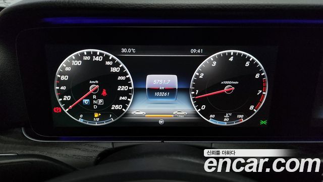 Mercedes-Benz E-Class E300 AV Intelligent Drive