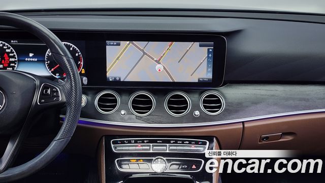 Mercedes-Benz E-Class E300 AV Intelligent Drive