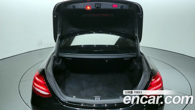 Mercedes-Benz E-Class E300 AV Intelligent Drive