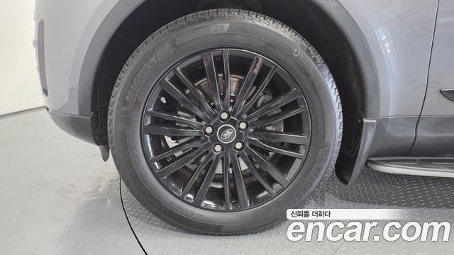 Land Rover Discovery 3.0 TD6 HSE Luxury