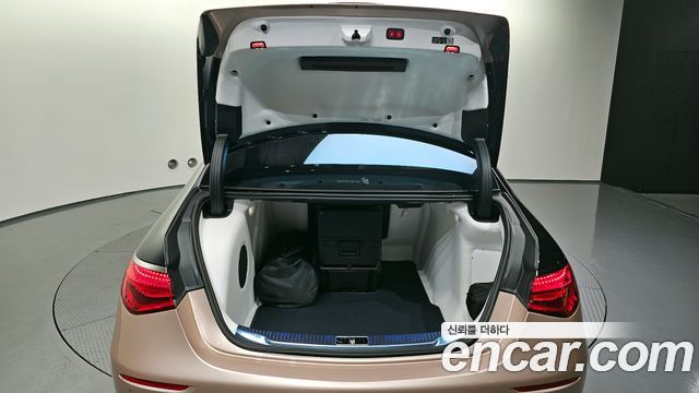 Mercedes-Benz S-Class Maybach S680 4MATIC Haute Vouture Edition