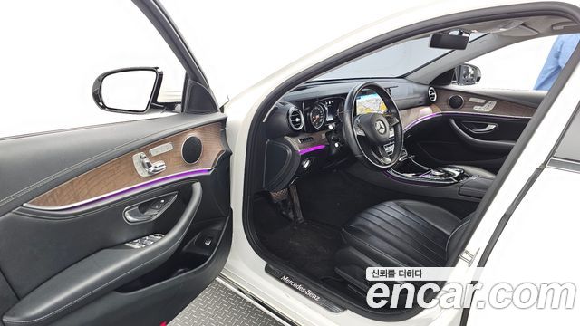 Mercedes-Benz E-Class E220d Exclusive