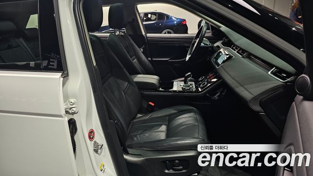 Land Rover Range Rover Evoque D180 Launch Edition
