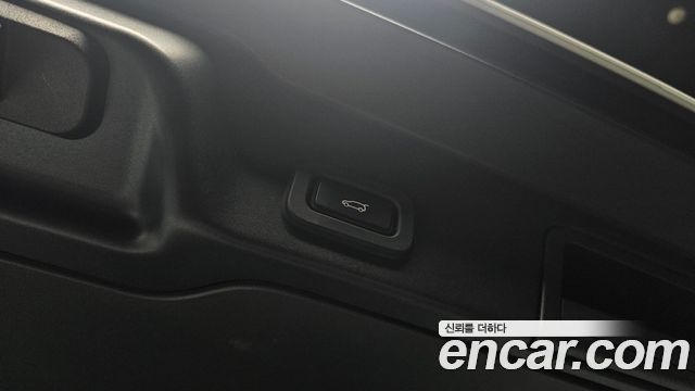 Land Rover Range Rover Evoque D180 Launch Edition