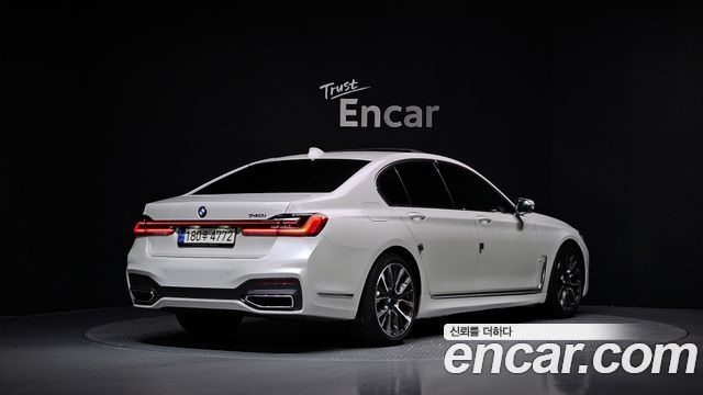 BMW 7-Series 740i M Sport