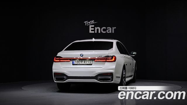 BMW 7-Series 740i M Sport