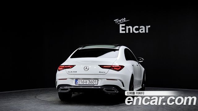Mercedes-Benz CLA-Class CLA250 4MATIC