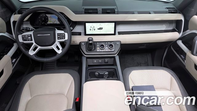 Land Rover Defender 110 P300 X-Dynamic SE