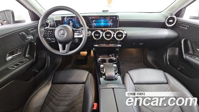 Mercedes-Benz A-Class A220 Hatchback
