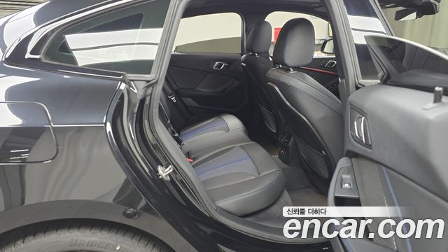 BMW 2-Series 220i M Sports