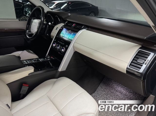 Land Rover Discovery 3.0 TD6 HSE