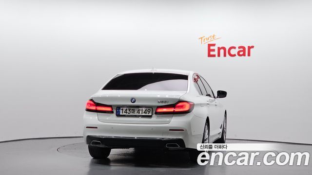 BMW 5-Series 520i Luxury