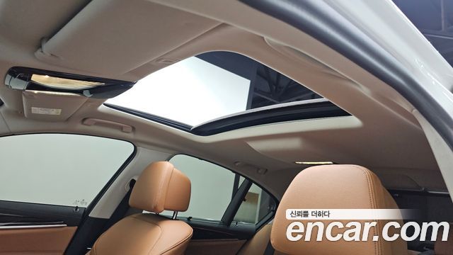 BMW 5-Series 520i Luxury