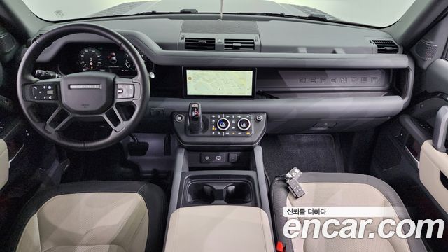 Land Rover Defender 110 P300 X-Dynamic SE