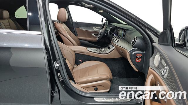 Mercedes-Benz E-Class E350 4MATIC Exclusive