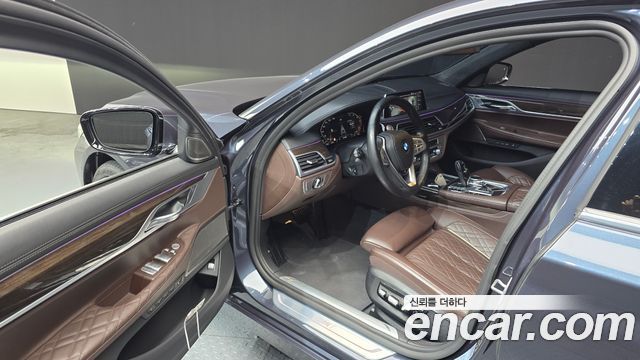 BMW 7-Series 730Ld xDrive Design Pure Excellence