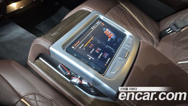 BMW 7-Series 730Ld xDrive Design Pure Excellence