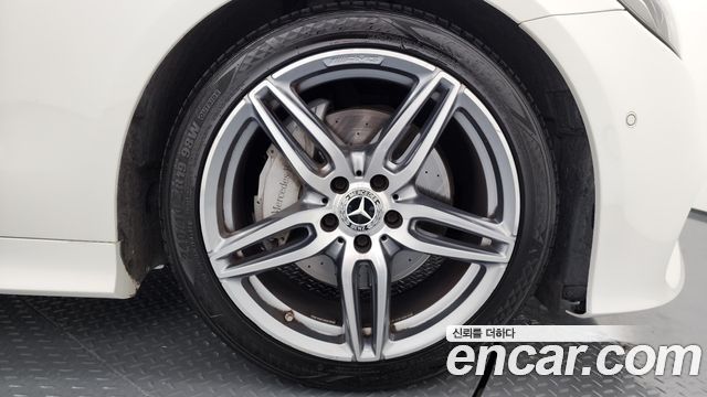 Mercedes-Benz E-Class E220d Cabriolet