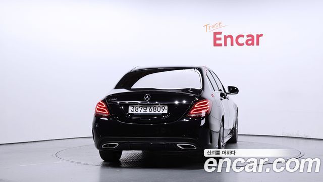 Mercedes-Benz C-Class C200 AMG Line