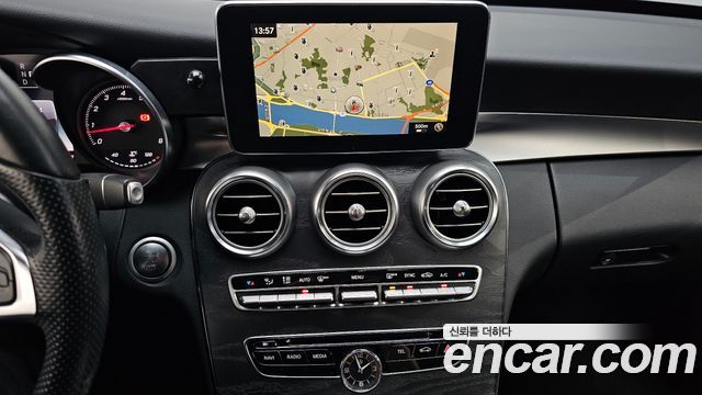 Mercedes-Benz C-Class C200 AMG Line