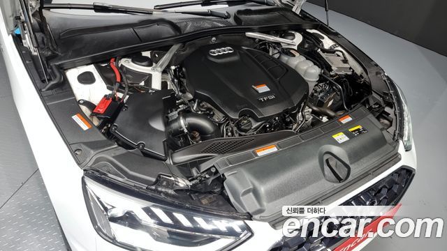 Audi A4 40 TFSI Premium