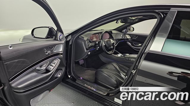 Mercedes-Benz S-Class Maybach S500 4MATIC