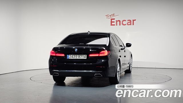 BMW 5-Series 523d xDrive Luxury