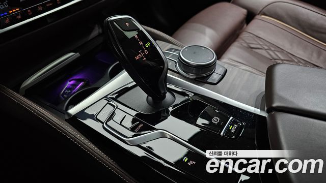 BMW 5-Series 523d xDrive Luxury